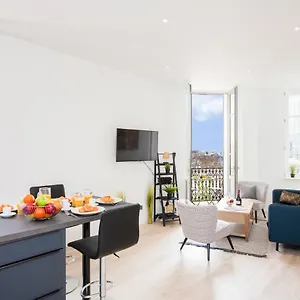 https://astoux-yourhosthelper.fr-provencehotel.com